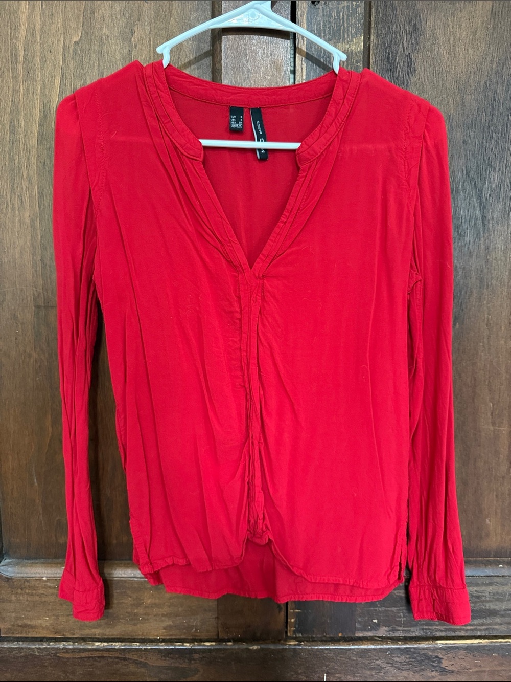 Women's Red Long-Sleeve V-Neck Blouse